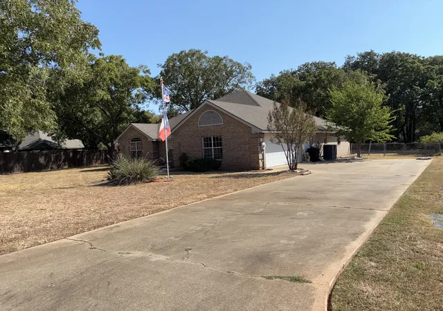 Photo 2 of Single family home for sale at 6703 Lejeune Ct, Granbury, TX 76049 | MLS# 21368778 | Listing updated on 2026-09-13