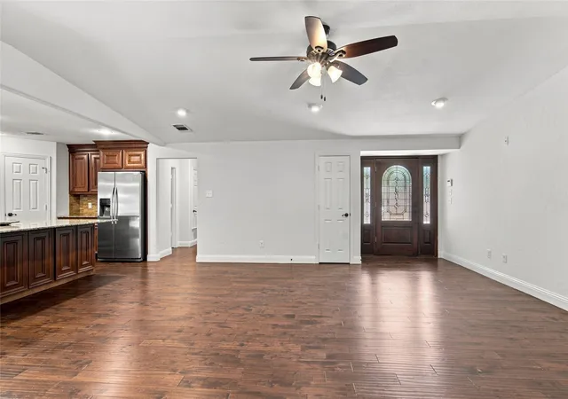 Photo 4 of Single family home for sale at 815 National Dr, Irving, TX 75060 | MLS# 21367959 | Listing updated on 2026-09-08
