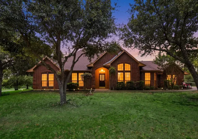 Photo 1 of Sale Pending at 1332 Rolling Acres Dr, Argyle, TX 76226 | MLS# 21366708 | Listing updated on 2026-09-11
