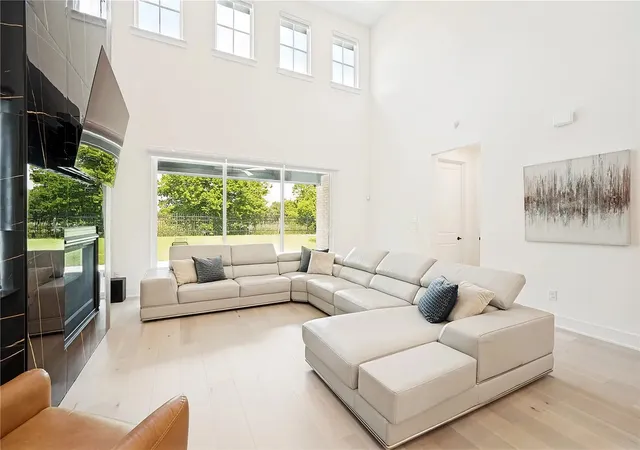 Photo 4 of Single family home for sale at 14105 Laferty St, Frisco, TX 75033 | MLS# 21367773 | Listing updated on 2026-09-12