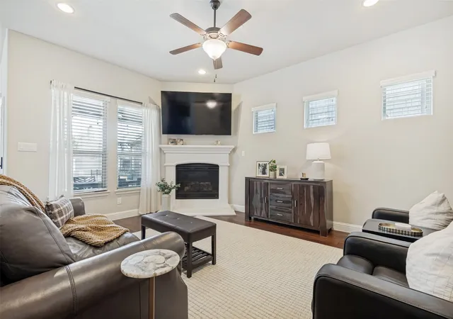 Photo 4 of Condo for sale at 5101 Kentwood Dr, Mc Kinney, TX 75070 | MLS# 21357905 | Listing updated on 2026-09-27