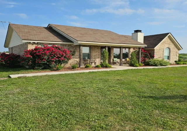 Photo 1 of Sale Pending at 443 Downsville Rd, Robinson, TX 76706 | MLS# 21367830 | Listing updated on 2026-09-10