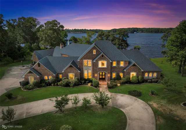 Photo 1 of Mansion for sale at 5081 Westrilee Dr, Benton, LA 71006 | MLS# 21369086 | Listing updated on 2026-09-08