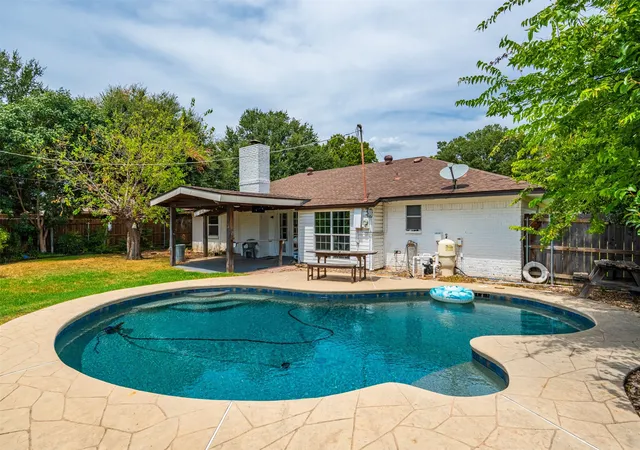 Photo 1 of Single family home for sale at 4633 Saldana Dr, Fort Worth, TX 76133 | MLS# 21369211 | Listing updated on 2026-10-05