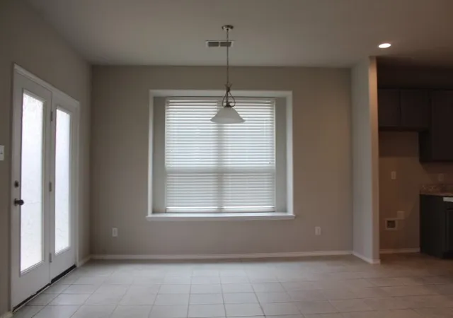 Photo 4 of Sale Pending at 3705 Fossil Tree Ln, Fort Worth, TX 76244 | MLS# 21368252 | Listing updated on 2026-09-13