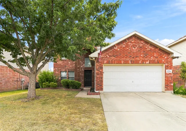 Photo 1 of Single family home for sale at 5825 Show Master Ln, Fort Worth, TX 76179 | MLS# 21348793 | Listing updated on 2026-09-08