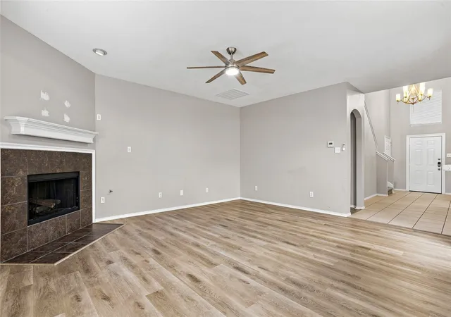 Photo 4 of Single family home for sale at 5825 Show Master Ln, Fort Worth, TX 76179 | MLS# 21348793 | Listing updated on 2026-09-08