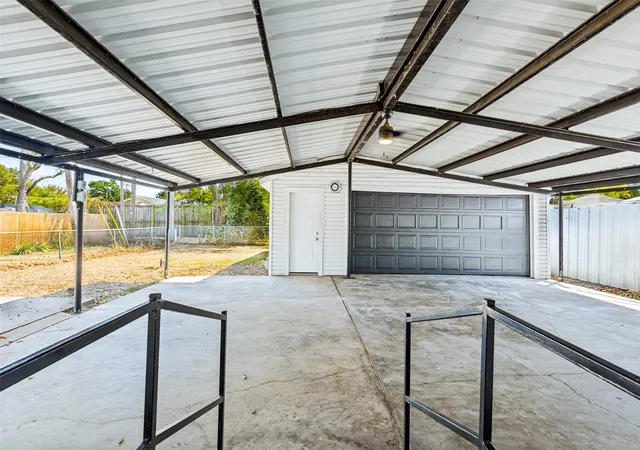 Photo 12 of Single family home for sale at 8522 Del Monte Dr, Dallas, TX 75217 | MLS# 21369396 | Listing updated on 2026-10-05
