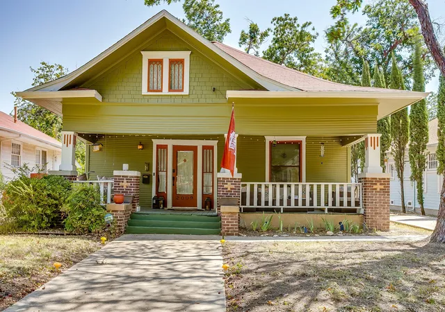 Photo 1 of Single family home for sale at 2009 Fairmount Ave, Fort Worth, TX 76110 | MLS# 21368158 | Listing updated on 2026-09-10