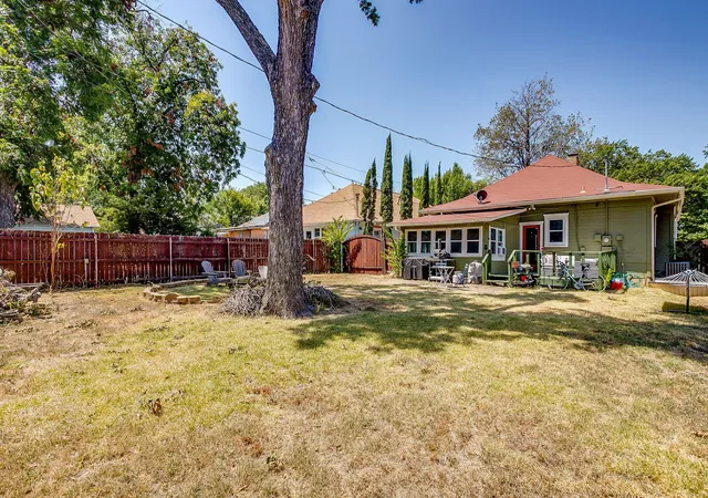 Photo 39 of Single family home for sale at 2009 Fairmount Ave, Fort Worth, TX 76110 | MLS# 21368158 | Listing updated on 2026-09-10