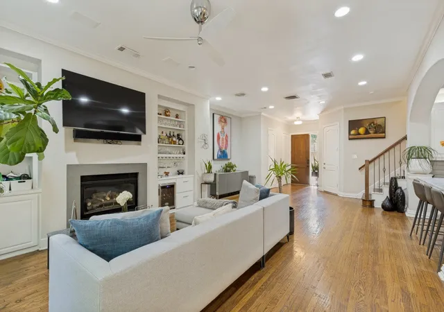Photo 2 of Townhouse for sale at 3320 Blackburn St, Dallas, TX 75204 | MLS# 21350683 | Listing updated on 2026-09-12