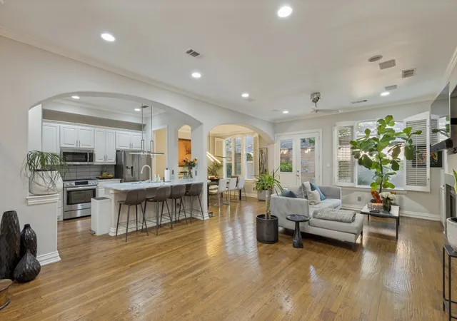 Photo 3 of Townhouse for sale at 3320 Blackburn St, Dallas, TX 75204 | MLS# 21350683 | Listing updated on 2026-09-12