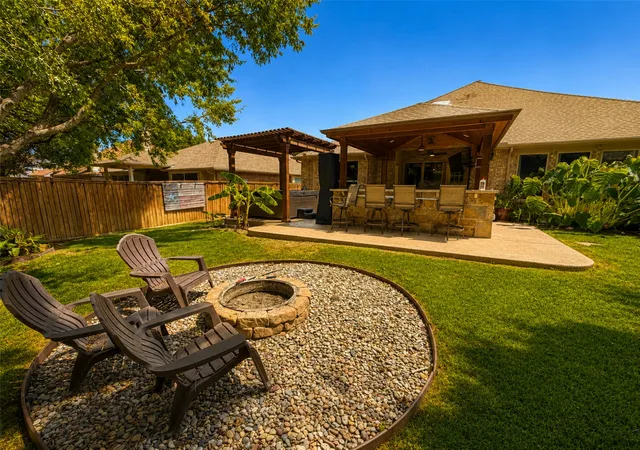 Photo 3 of Sale Pending at 8467 Muirwood Trl, Fort Worth, TX 76137 | MLS# 21369411 | Listing updated on 2026-10-01