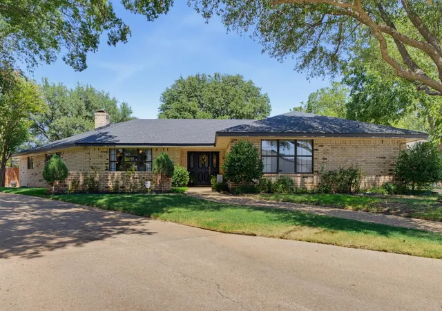 Photo 2 of Single family home for sale at 38 Cypress Point St, Abilene, TX 79606 | MLS# 21367479 | Listing updated on 2026-09-15