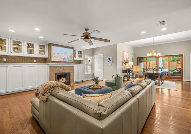Photo 3 of Sale Pending at 6324 Darwood Ave, Fort Worth, TX 76116 | MLS# 21369253 | Listing updated on 2026-09-08