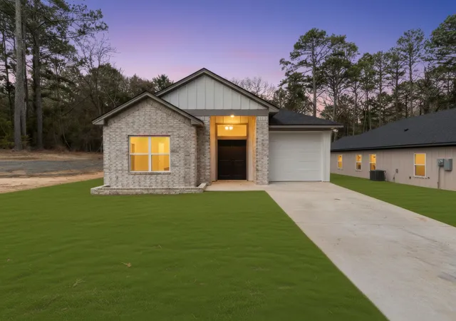 Photo 3 of Single family home for sale at 335 Perdanales Dr, Bullard, TX 75757 | MLS# 21369581 | Listing updated on 2026-09-10