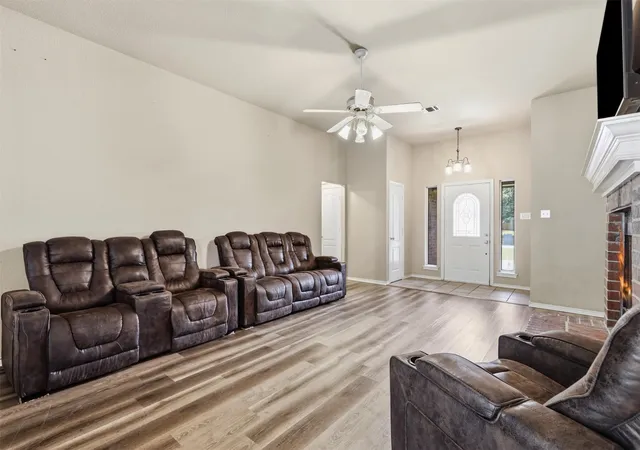 Photo 4 of Single family home for sale at 1507 Saddle Creek Ct, Granbury, TX 76048 | MLS# 21369640 | Listing updated on 2026-09-11