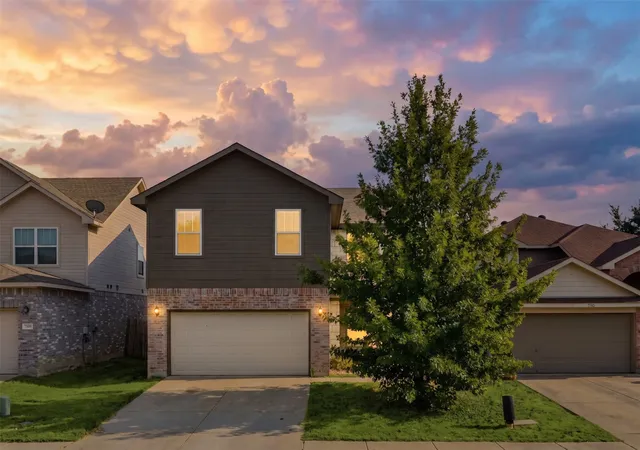 Photo 1 of Single family home for sale at 9910 Ironhorse Dr, Dallas, TX 75227 | MLS# 21369642 | Listing updated on 2026-08-31