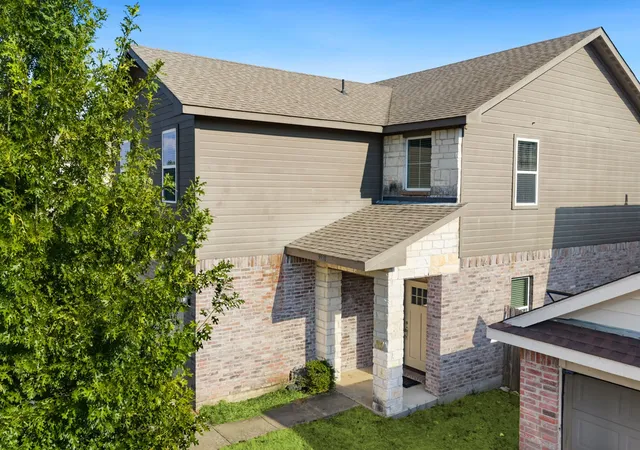 Photo 2 of Single family home for sale at 9910 Ironhorse Dr, Dallas, TX 75227 | MLS# 21369642 | Listing updated on 2026-08-31