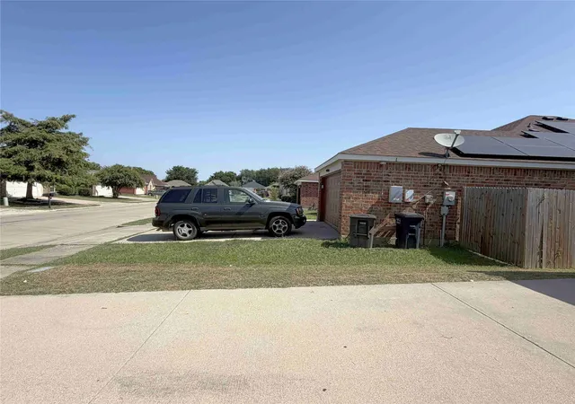 Photo 2 of Sale Pending at 9325 Rhoni Ct, Fort Worth, TX 76140 | MLS# 21369680 | Listing updated on 2026-09-26