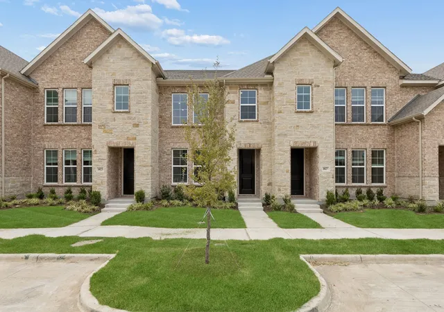 Photo 1 of Townhouse for sale at 1025 Splitrock Dr, Allen, TX 75013 | MLS# 21369279 | Listing updated on 2026-09-24