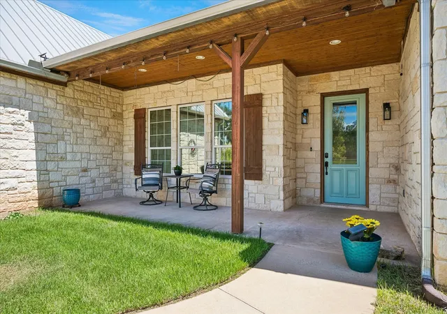 Photo 3 of Sale Pending at 5009 Pequeno Ct, Granbury, TX 76049 | MLS# 21366476 | Listing updated on 2026-09-08