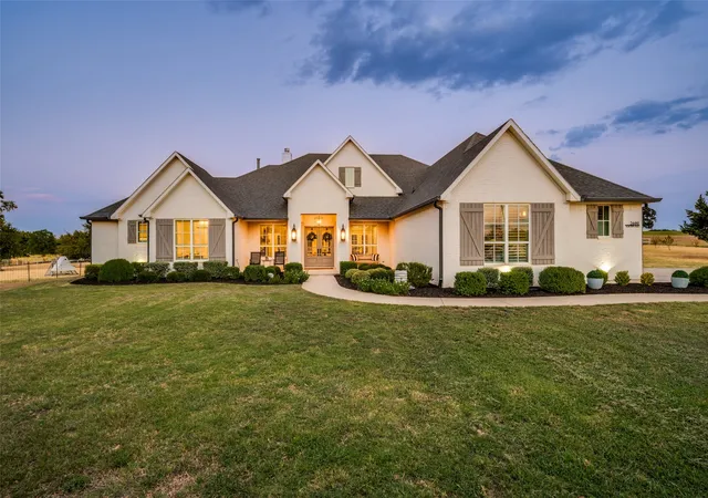 Photo 1 of Single family home for sale at 2600 New Hope Rd, Cross Roads, TX 76227 | MLS# 21368586 | Listing updated on 2026-09-16