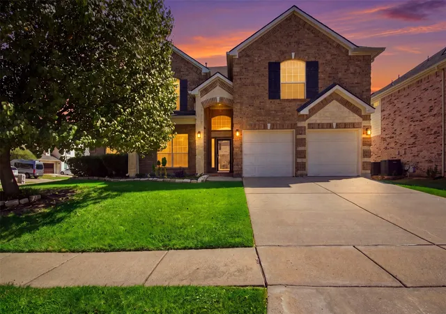 Photo 1 of Single family home for sale at 4806 Fitzgerald Dr, Mansfield, TX 76063 | MLS# 21367373 | Listing updated on 2026-09-13
