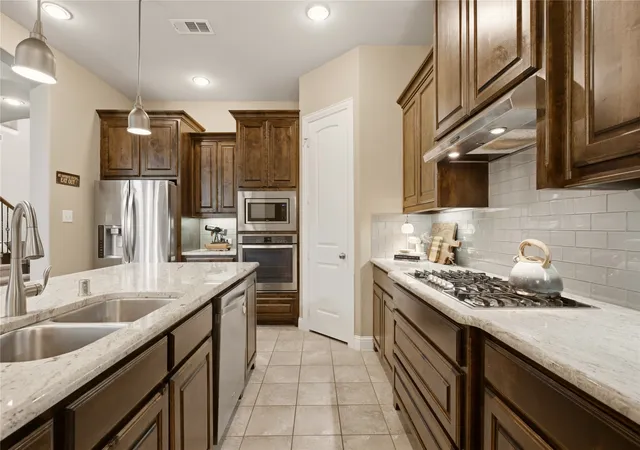 Photo 3 of Single family home for sale at 7124 Comal Dr, Irving, TX 75039 | MLS# 21365345 | Listing updated on 2026-09-14