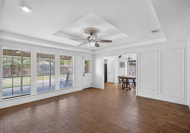 Photo 2 of Single family home for sale at 917 Francis St, Lancaster, TX 75146 | MLS# 21363406 | Listing updated on 2026-09-14