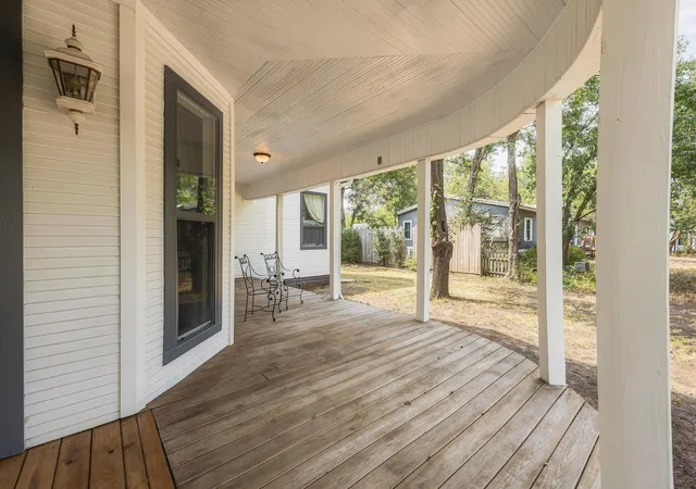 Photo 3 of Single family home for sale at 605 S Bond St, Whitewright, TX 75491 | MLS# 21369395 | Listing updated on 2026-09-09