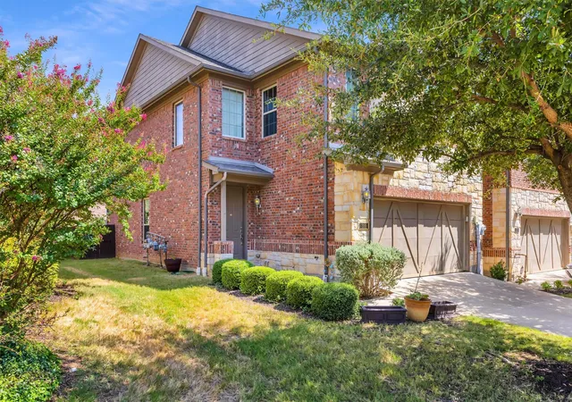 Photo 2 of Townhouse for sale at 399 Teague Dr, Lewisville, TX 75067 | MLS# 21362479 | Listing updated on 2026-09-30