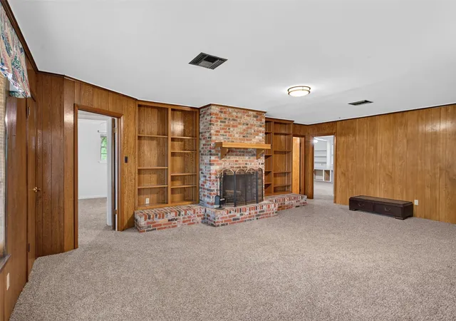 Photo 3 of Single family home for sale at 475 Jann Dr, Shreveport, LA 71106 | MLS# 21364970 | Listing updated on 2026-09-06