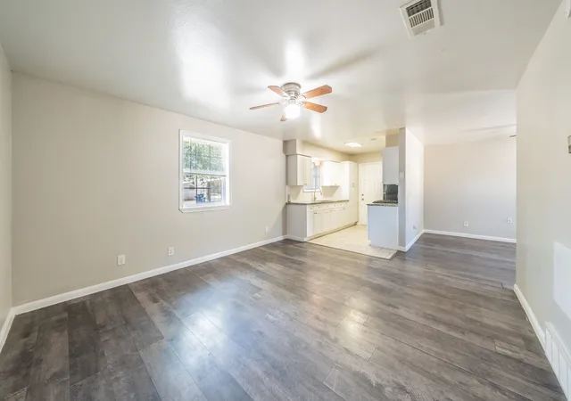 Photo 4 of Single family home for sale at 4646 Ridgepoint Dr, Dallas, TX 75211 | MLS# 21369992 | Listing updated on 2026-09-15