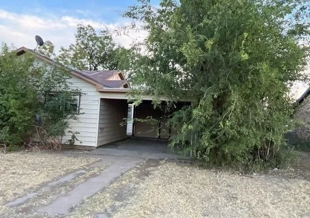 Photo 3 of Single family home for sale at 805 Main, Knox City, TX 79528 | MLS# 21370038 | Listing updated on 2026-09-25