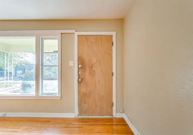 Photo 2 of Single family home for sale at 3928 Winfield Ave, Fort Worth, TX 76109 | MLS# 21367910 | Listing updated on 2026-09-13