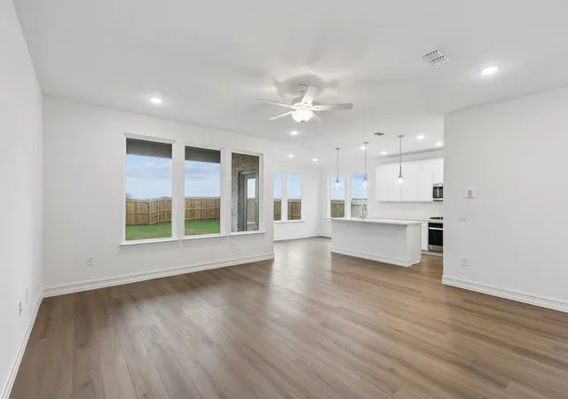 Photo 4 of Single family home for sale at 1024 Hammy Ln, Aubrey, TX 76227 | MLS# 21370012 | Listing updated on 2026-09-09