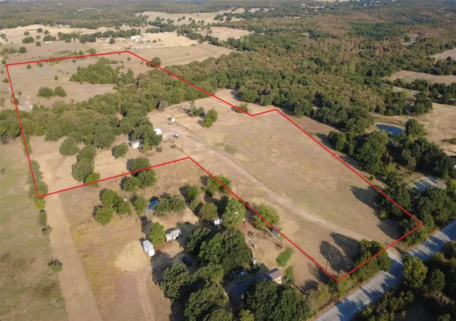 Photo 2 of Manufactured home for sale at 249 Hildreth Pool Rd, Bowie, TX 76230 | MLS# 21368747 | Listing updated on 2026-09-23
