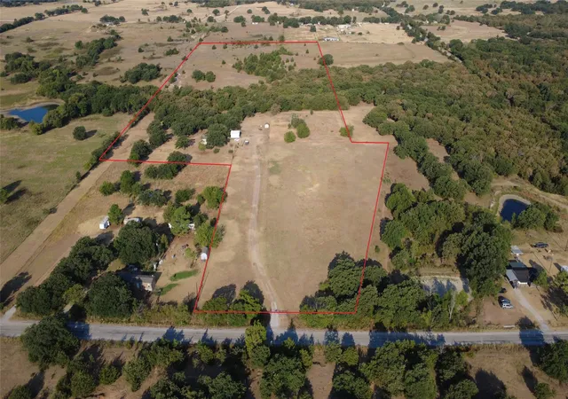 Photo 3 of Manufactured home for sale at 249 Hildreth Pool Rd, Bowie, TX 76230 | MLS# 21368747 | Listing updated on 2026-09-23