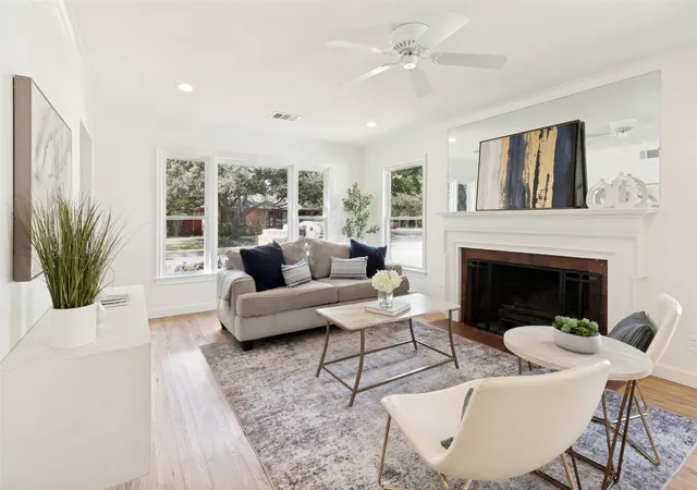 Photo 3 of Single family home for sale at 6109 Ellsworth Ave, Dallas, TX 75214 | MLS# 21370098 | Listing updated on 2026-09-13