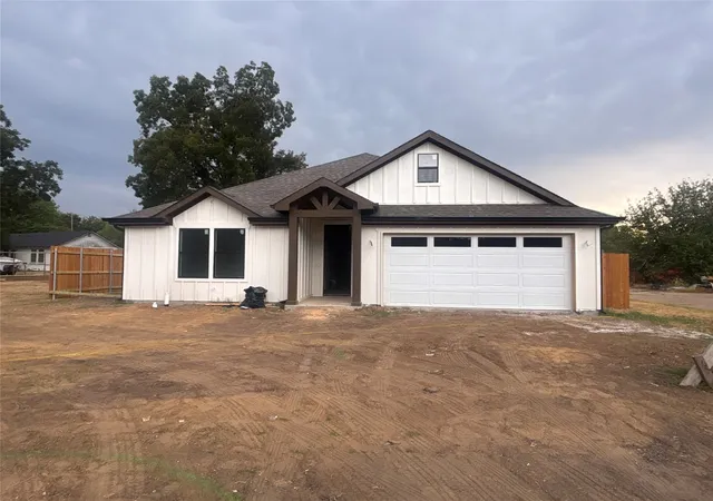 Photo 1 of Single family home for sale at Tbd N 33rd St, Corsicana, TX 75110 | MLS# 21369975 | Listing updated on 2026-09-12