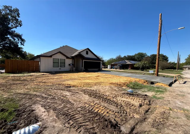 Photo 1 of Single family home for sale at Tbd N 33rd St, Corsicana, TX 75110 | MLS# 21369975 | Listing updated on 2026-10-20