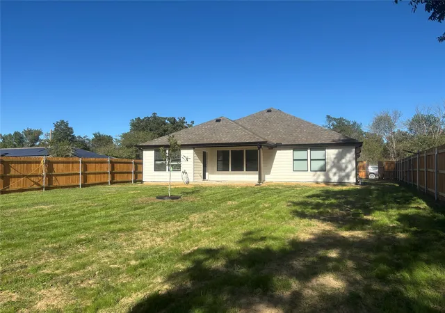 Photo 1 of Single family home for sale at Tbd N 33Rd St, Corsicana, TX 75110 | MLS# 21369975 | Listing updated on 2026-10-20