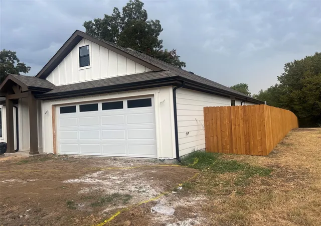 Photo 3 of Single family home for sale at Tbd N 33Rd St, Corsicana, TX 75110 | MLS# 21369975 | Listing updated on 2026-09-12