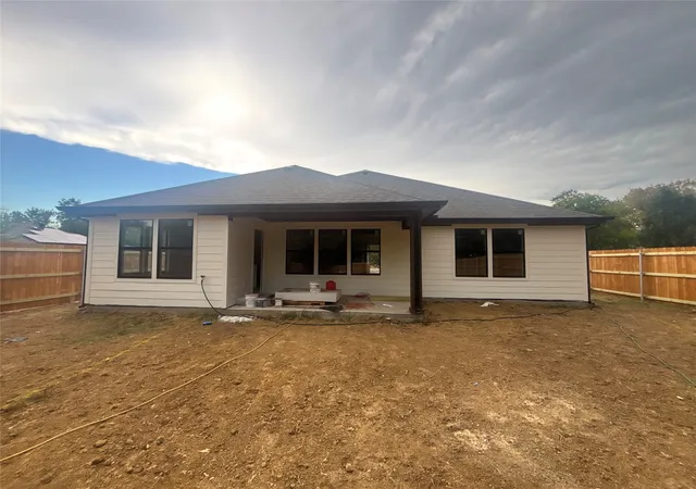 Photo 4 of Single family home for sale at Tbd N 33Rd St, Corsicana, TX 75110 | MLS# 21369975 | Listing updated on 2026-09-12