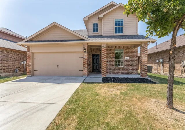 Photo 1 of Single family home for sale at 6365 Skipper Ln, Fort Worth, TX 76179 | MLS# 21369907 | Listing updated on 2026-09-09