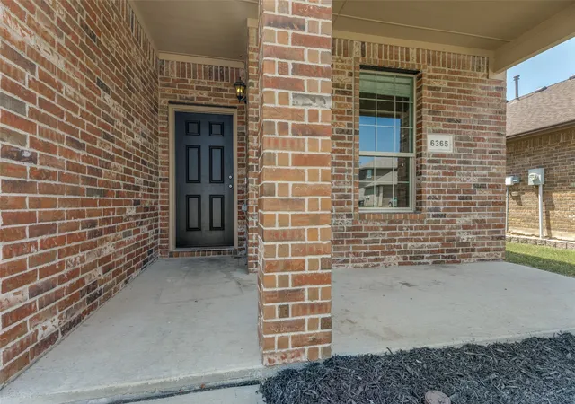 Photo 3 of Single family home for sale at 6365 Skipper Ln, Fort Worth, TX 76179 | MLS# 21369907 | Listing updated on 2026-09-09