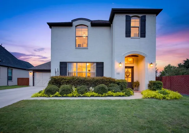 Photo 1 of Single family home for sale at 101 Parkview Dr, Aledo, TX 76008 | MLS# 21370077 | Listing updated on 2026-09-12