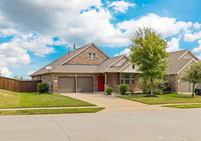 Photo 3 of Single family home for sale at 5460 Mustang Ln, Prosper, TX 75078 | MLS# 21359251 | Listing updated on 2026-09-14