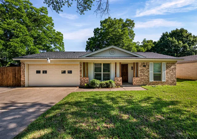 Photo 1 of Single family home for sale at 7521 Susan Ct, North Richland Hills, TX 76180 | MLS# 21370254 | Listing updated on 2026-09-13